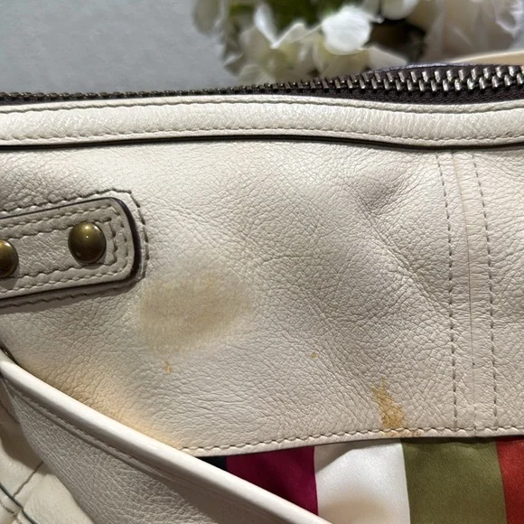 COACH Legacy 1127 65th Anniversary Shoulder Bag Off-White Cream Vachetta Leather - Picture 7 of 16